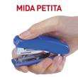 Grapadora per grapar màxim 20 fulls. 100% metàl·lica. 
Desgrapador a la part...